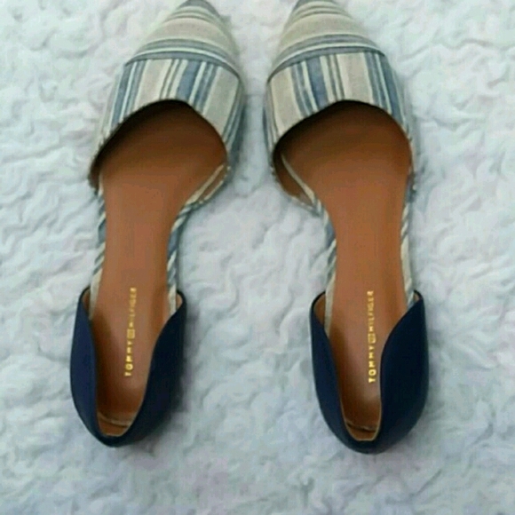 Tommy Hilfiger Shoes - 3/$20 Tommy Hilfiger 10M Pattern Flats